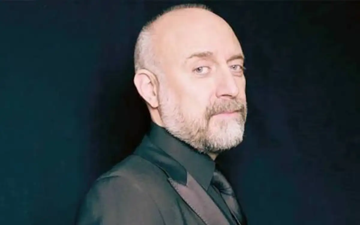 Halit Ergenç Motosikletle Görüntülendi, Kask Takmaması Gündem Oldu