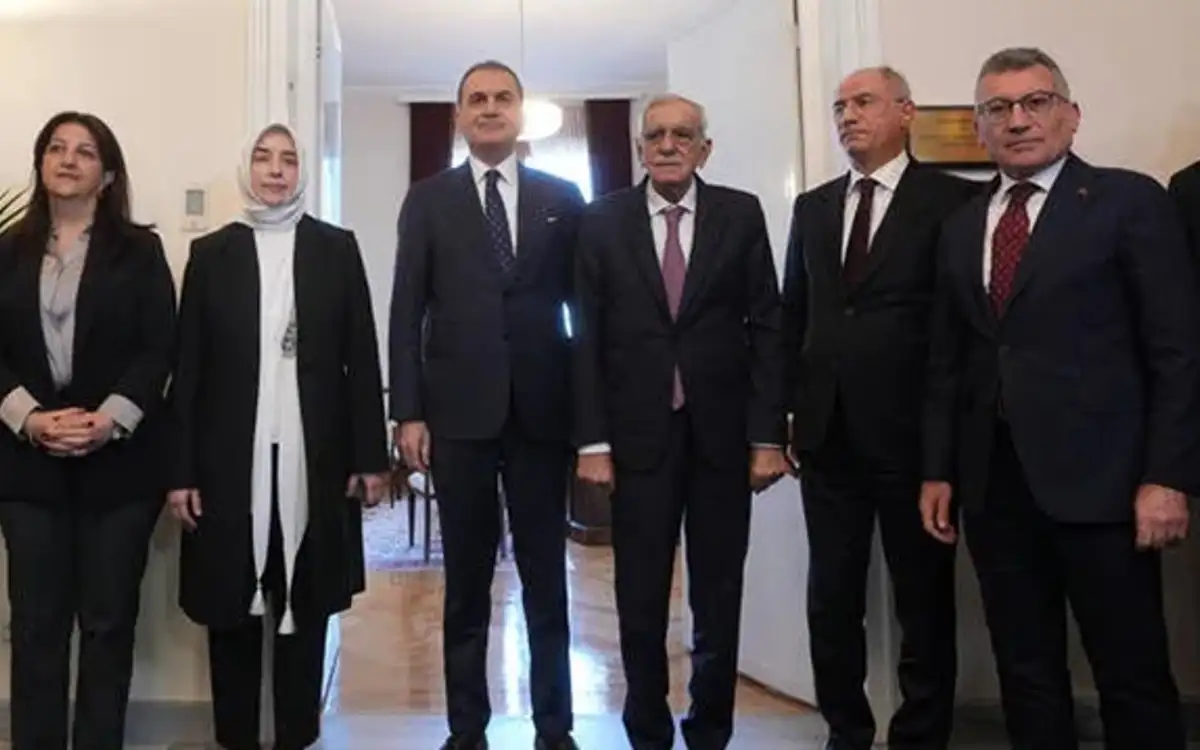 AK Parti ve DEM Parti Heyetleri Bir Araya Geldi