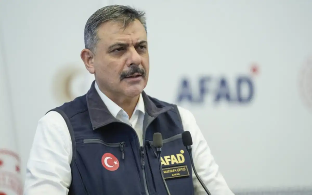 Bakan Çiftçi'den Kuvvetli Yağış ve Fırtına Uyarısı