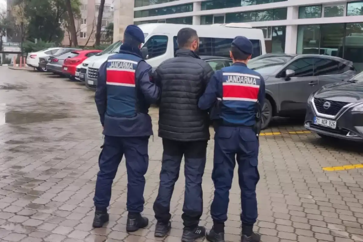 22 Suç Kaydıyla Kaçıyordu: Cezaevi Firarisi Samsun’da Tutuklandı