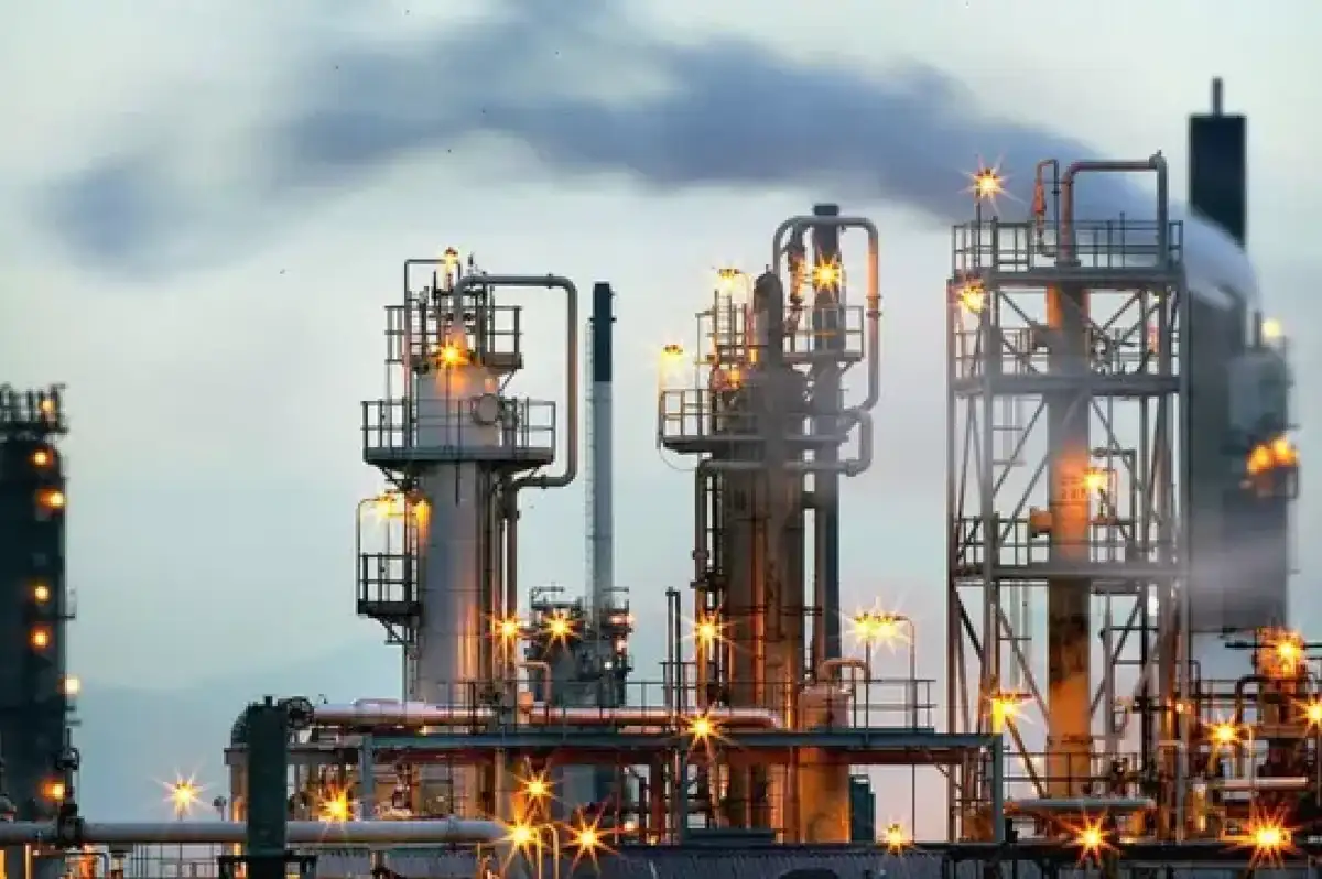 ABD 2025 Yılı Petrol Fiyatı Tahminlerini Düşürdü