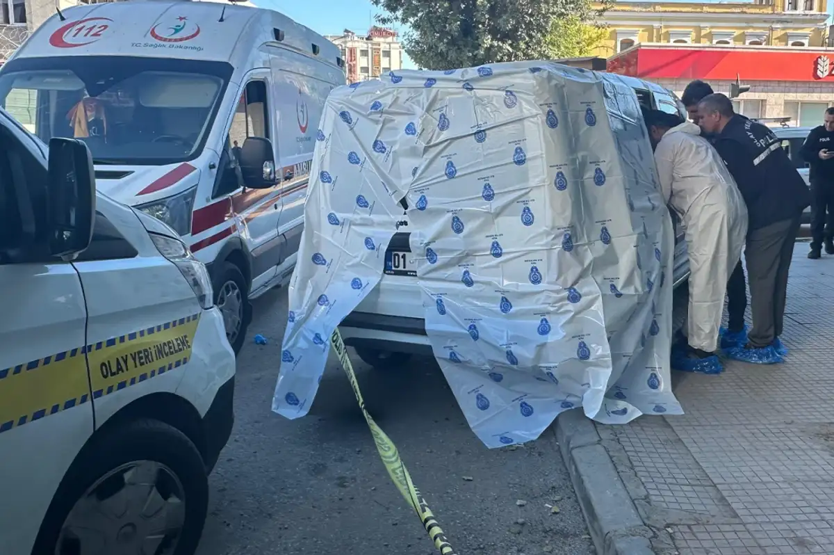 Adana'da Aşk Cinayeti: Eski Erkek Arkadaşını Öldürüp İntihar Etti!