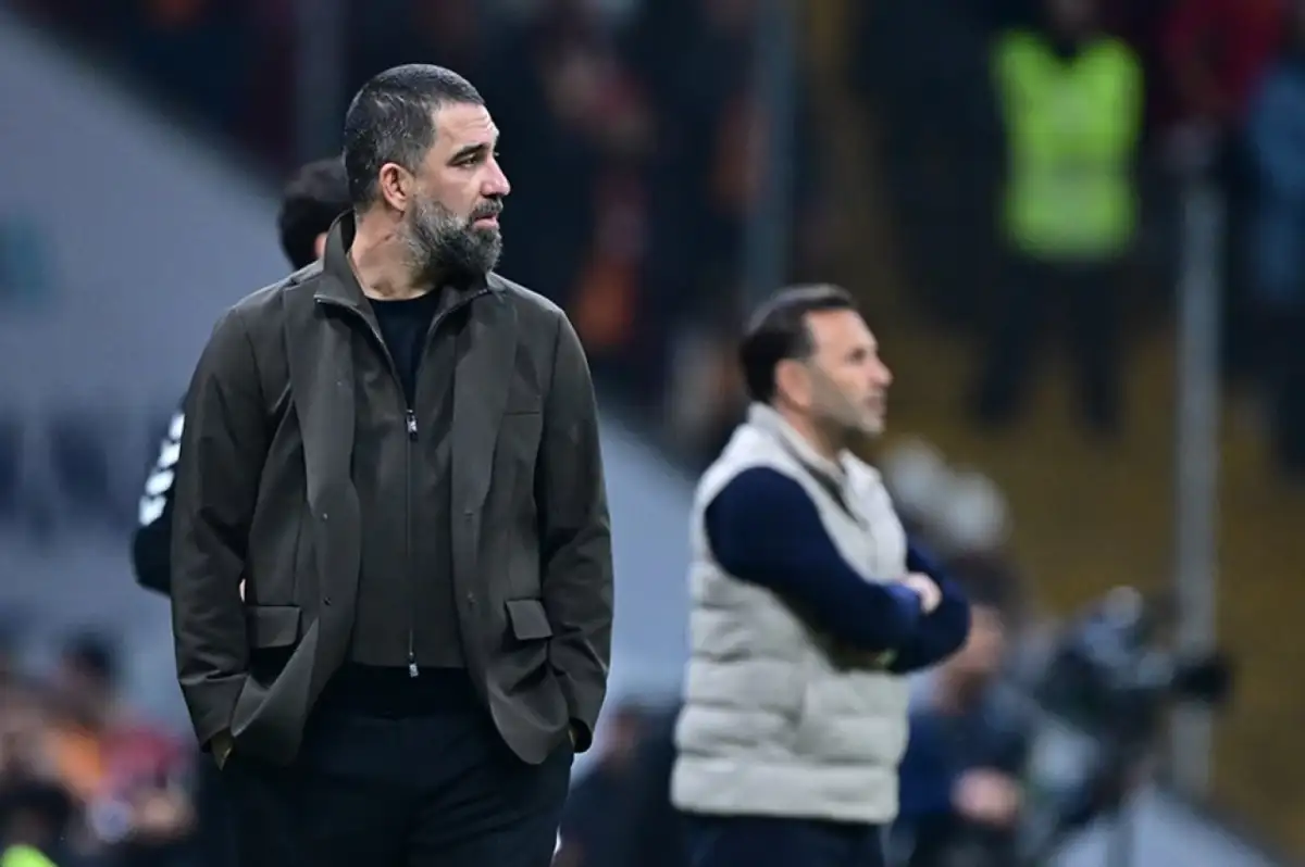 Arda Turan’dan Okan Buruk’a Gönderme: “Galatasaraylıyım Ama Oyuncularımın Başını Eğdirmem”