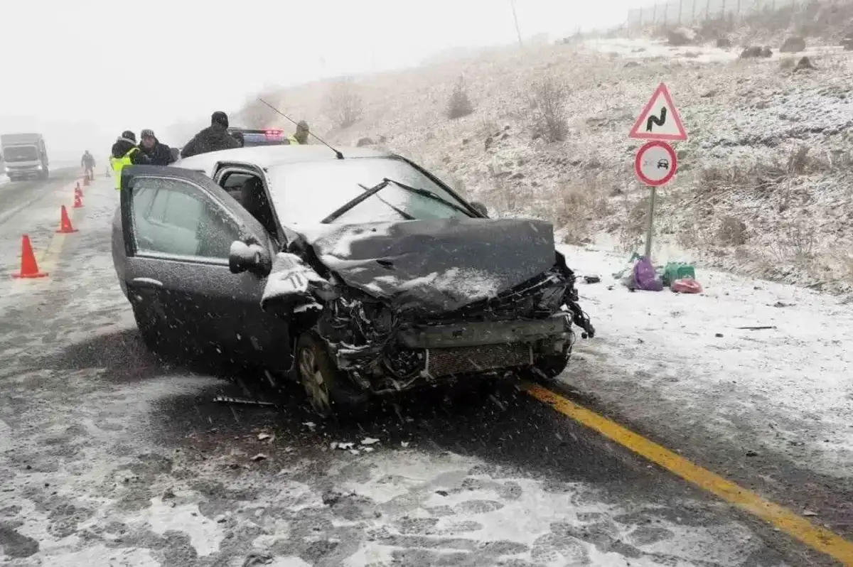Ardahan’da Kar ve Sis Kazaya Neden Oldu: Ilgar Dağı Geçidi’nde 8 Yaralı