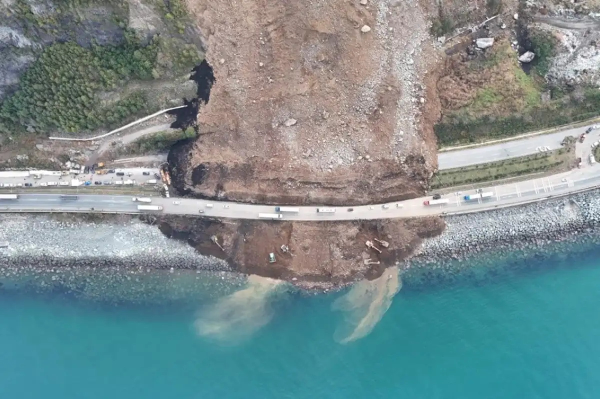 Artvin'de Heyelan Faciasında Kahreden Haber: 4 Kişinin Cansız Bedenine Ulaşıldı