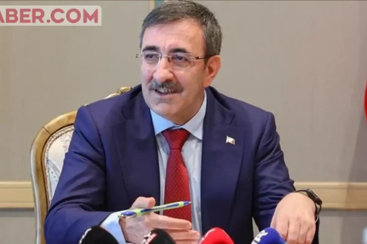 Asgari Ücret ve Emekli Maaşı Zammında Son Dakika: Cevdet Yılmaz Rakam Verdi