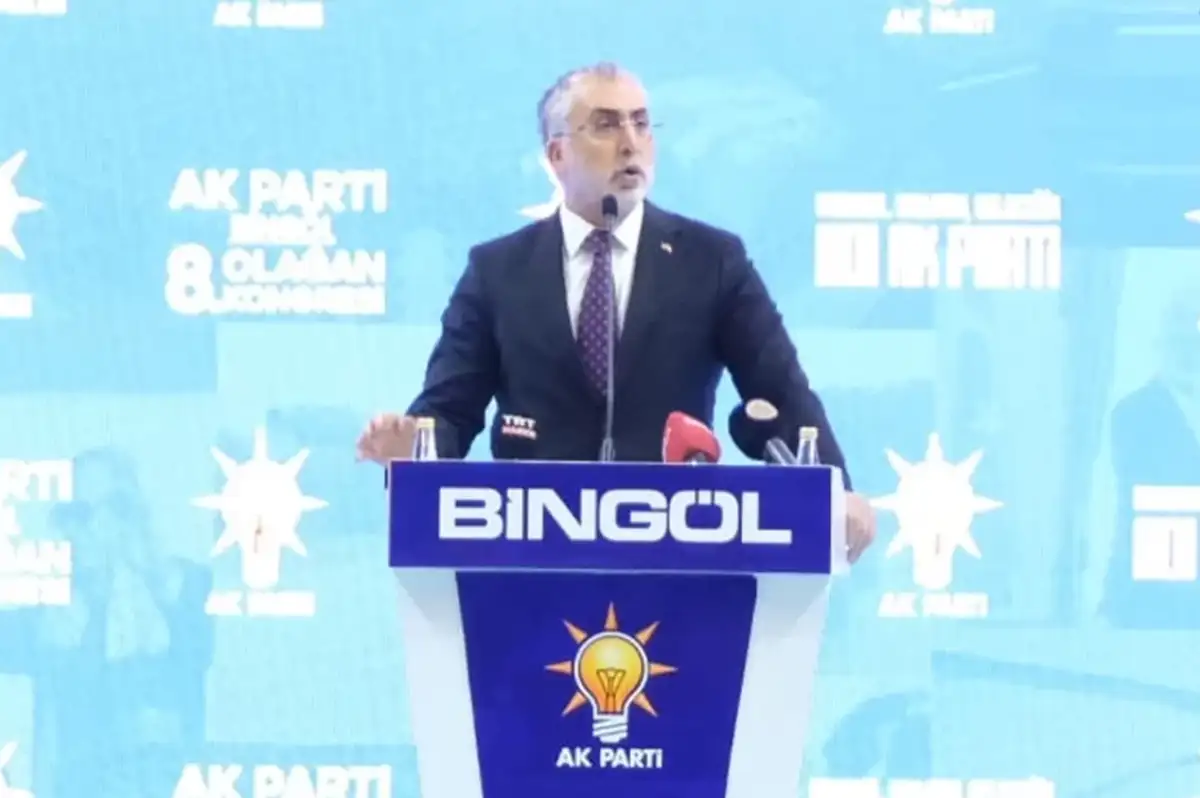 Bakan Işıkhan: AK Parti'nin Temsil Ettiği Değerler Yenilik ve Gelişimdir