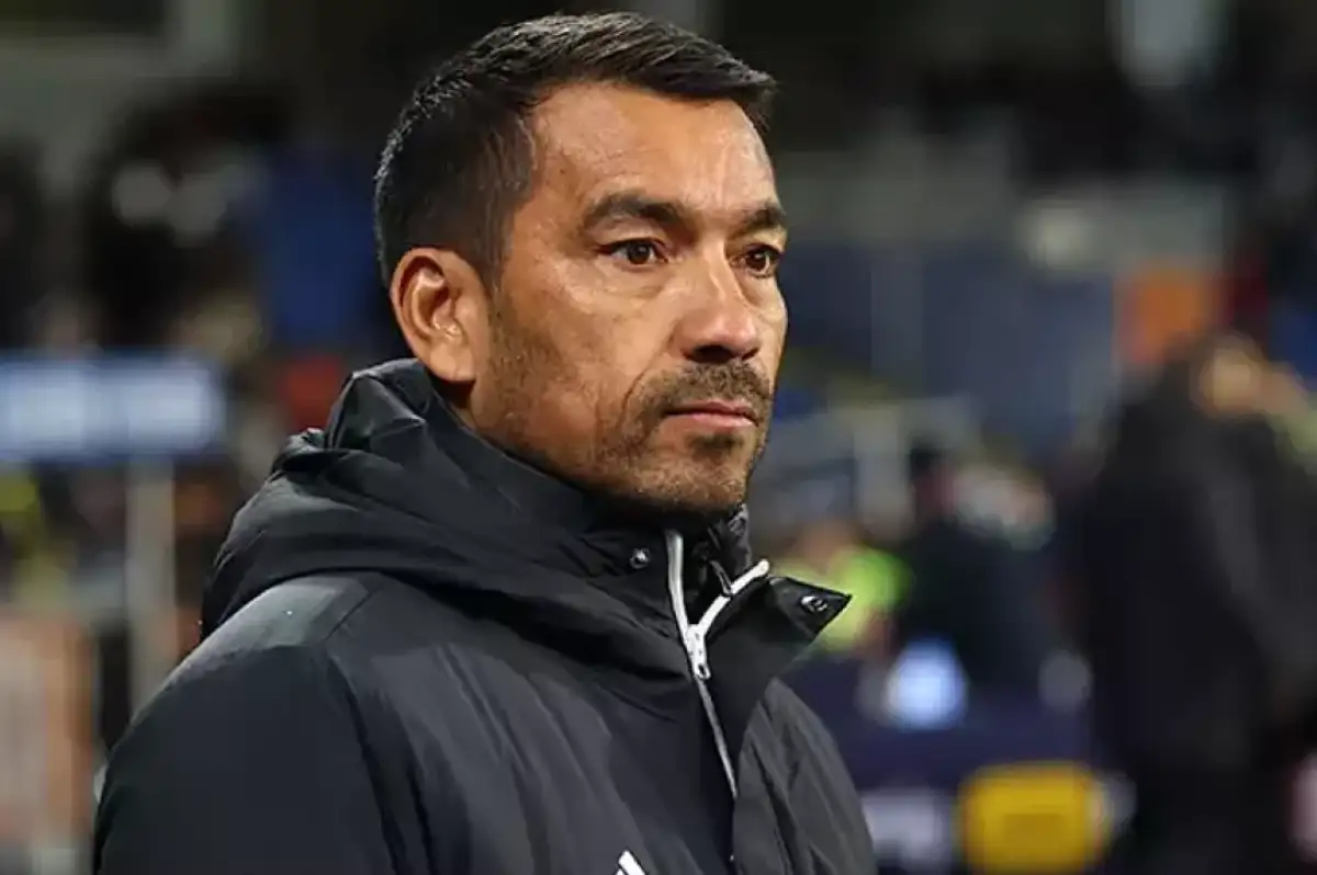 Beşiktaş'ta Deprem: Van Bronckhorst O İsimleri Seçti; 4 Oyuncuya Yol Göründü!