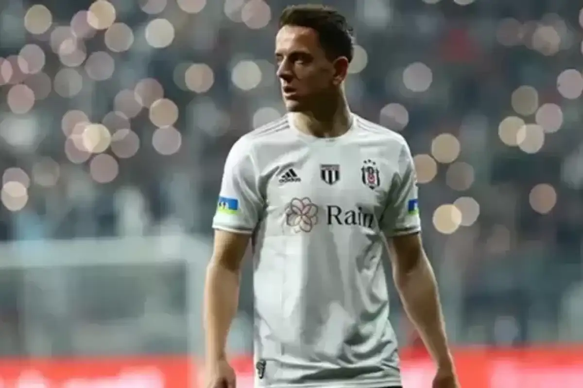 Beşiktaş'tan Ayrılık Açıklaması: Oyuncu Süper Lig Ekibine Kiralandı
