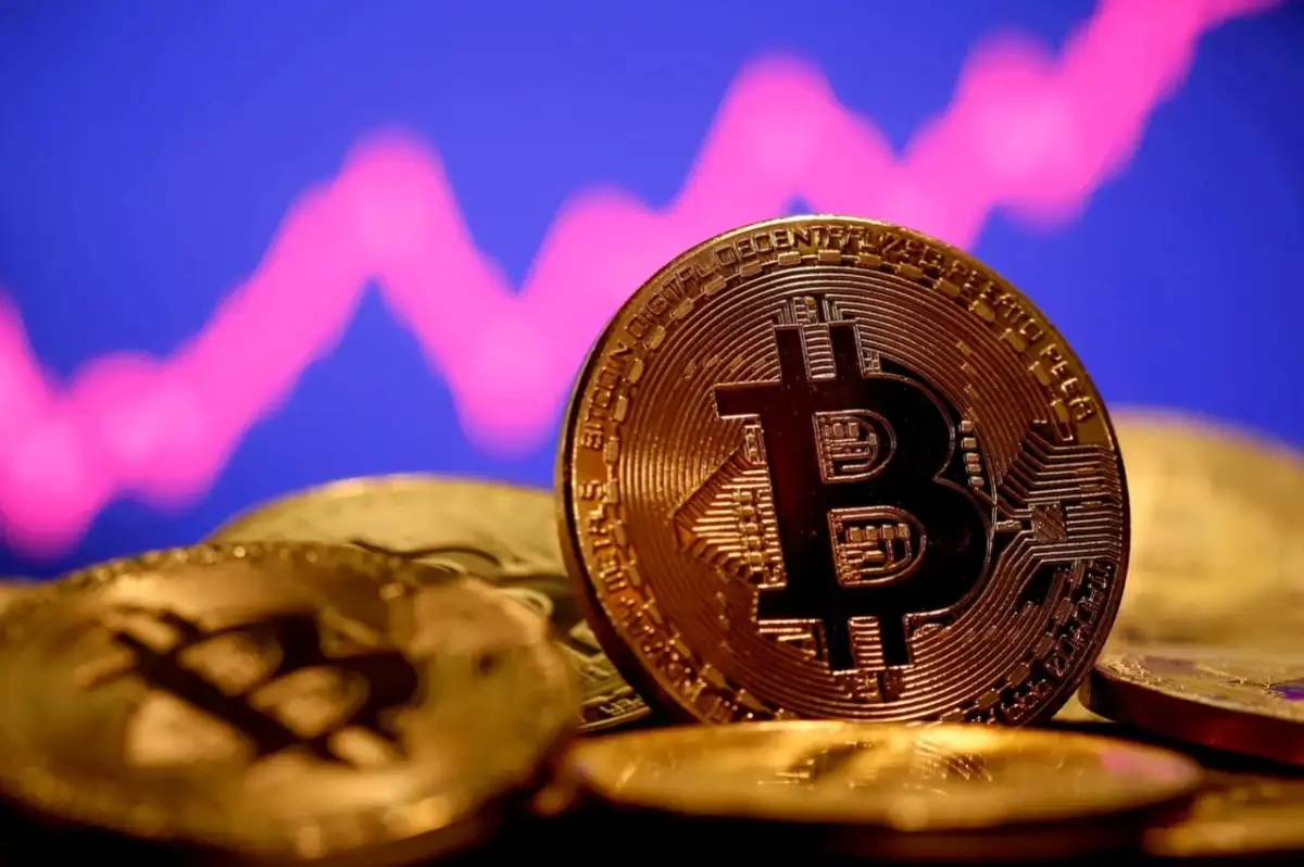 Bitcoin 63 Bin Dolar Eşiğini Kırdı Mı? ABD Seçimleri ve Ortadoğu'daki Savaş BTC'yi Nasıl Etkiledi?