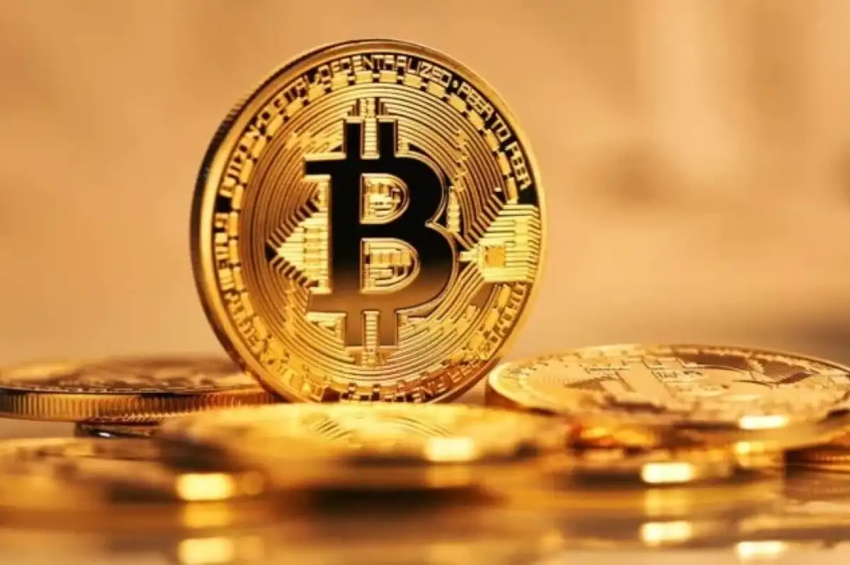 Bitcoin tarihinde ilk: 100 bin doları aştı