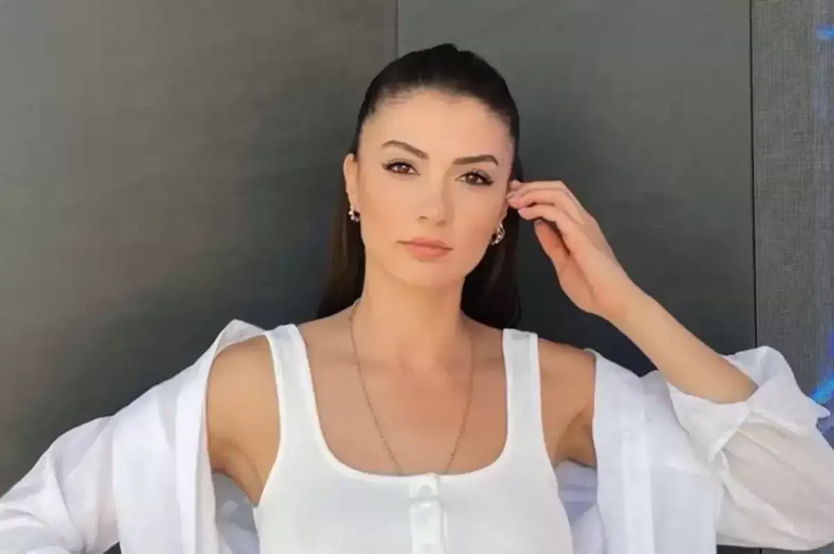 Burcu Özberk’ten Geri Dönüş Sinyali: "İçime Sinen Projeyi Seçeceğim!"