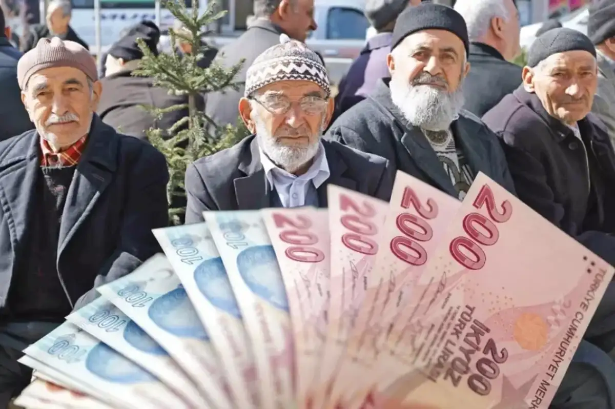 CHP'li Vekilden Emekli Zammı Açıklaması: İnsanca Yaşayabilecekleri Zammı Hak Ediyorlar