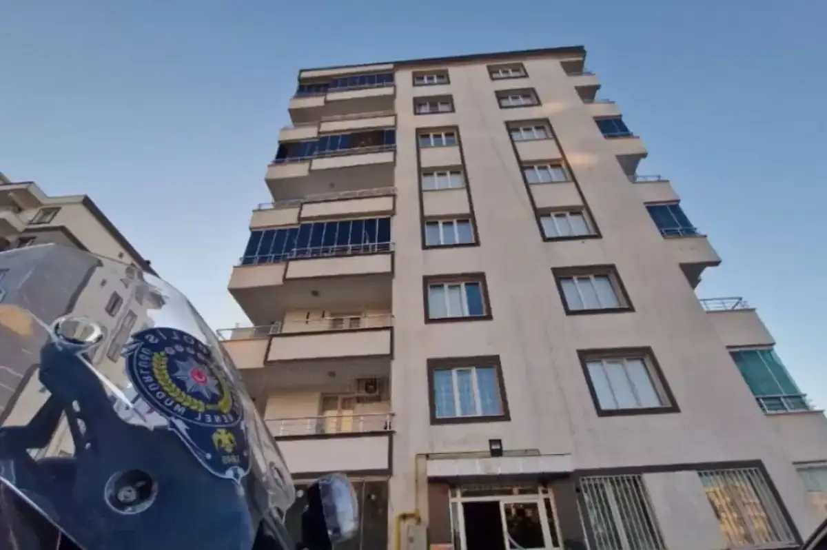 Diyarbakır'da Merdiven Boşluğuna Ateş Eden Şüpheli Gözaltına Alındı