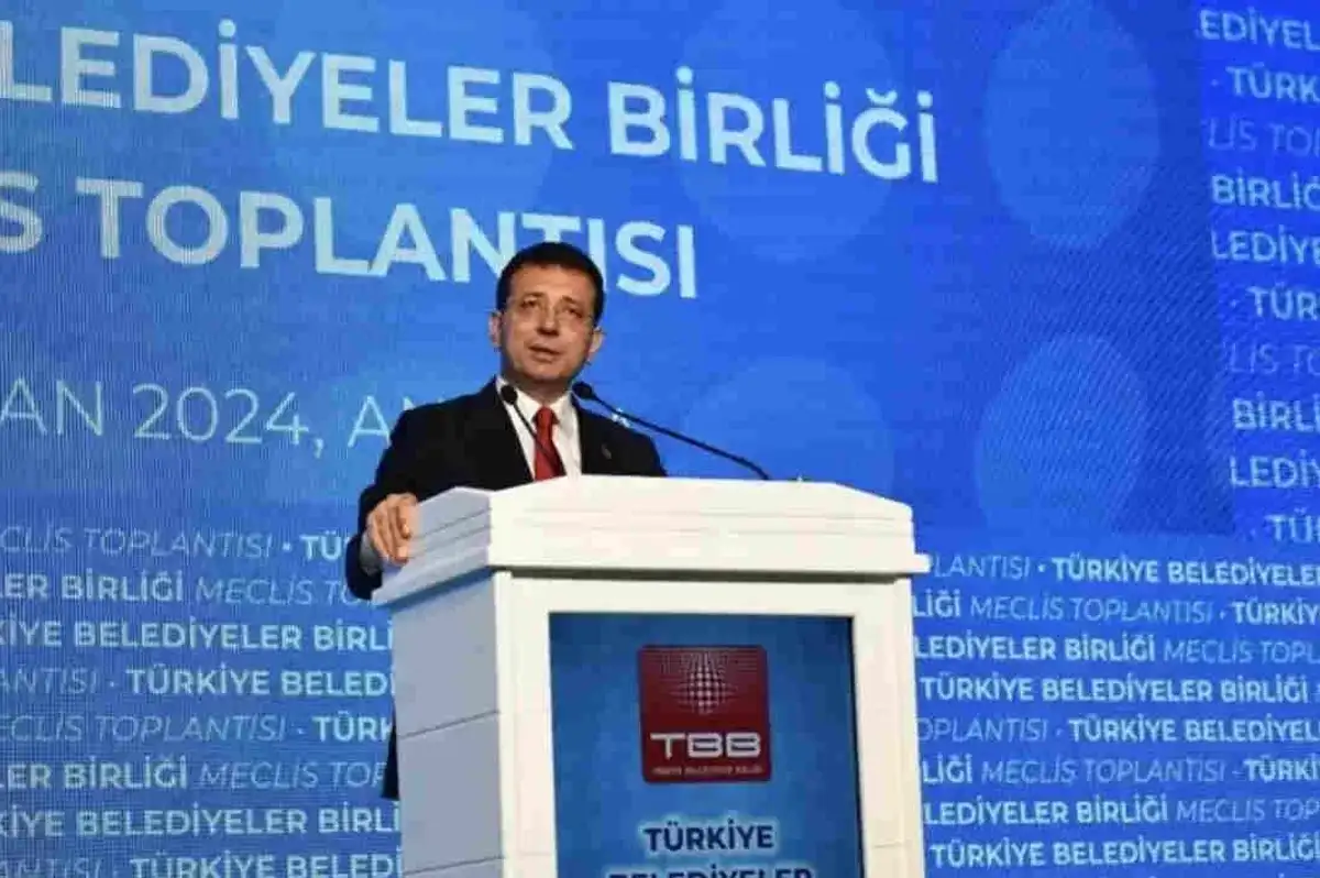 Ekrem İmamoğlu'nu AK Parti'nin Ağır İsimlerinden Biri Ziyaret Etti