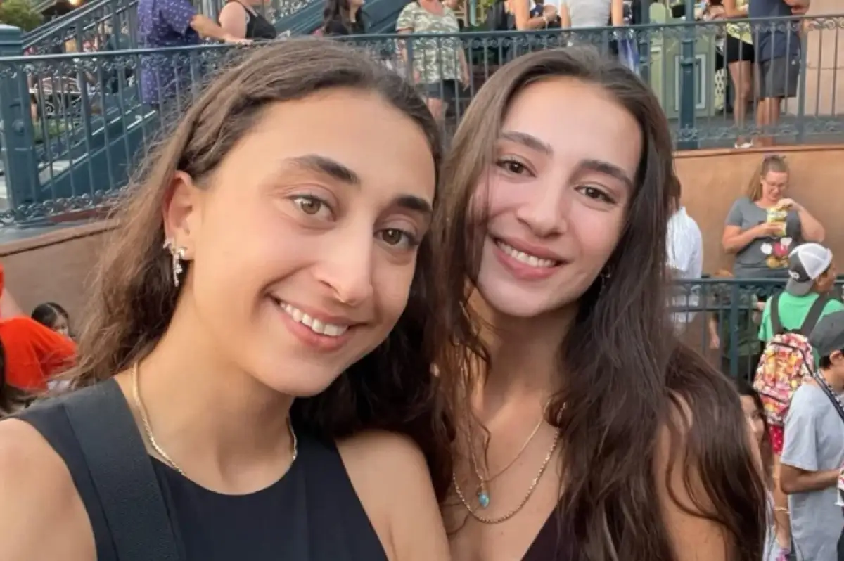 Elif Şahin ve Saliha Şahin, Koruncuk Vakfı'nın 'İyilik Elçileri' Oldu