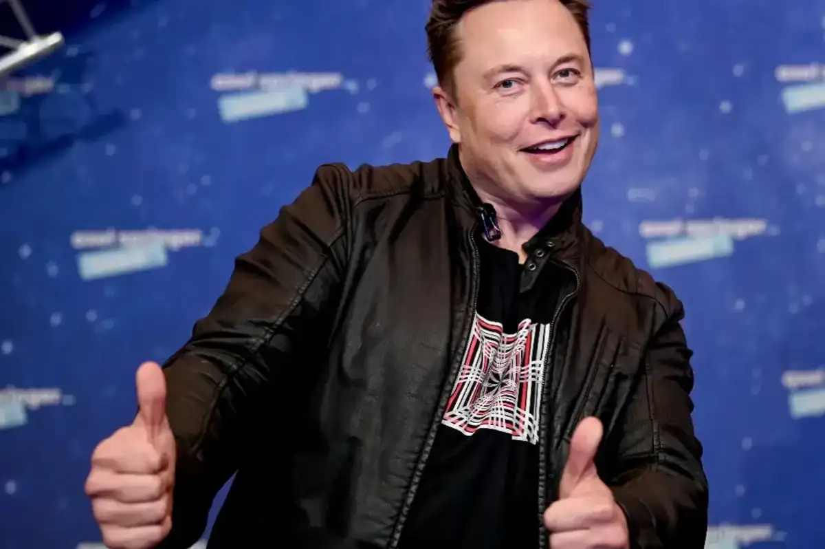 Elon Musk'ın Banka Hesapları Donduruldu