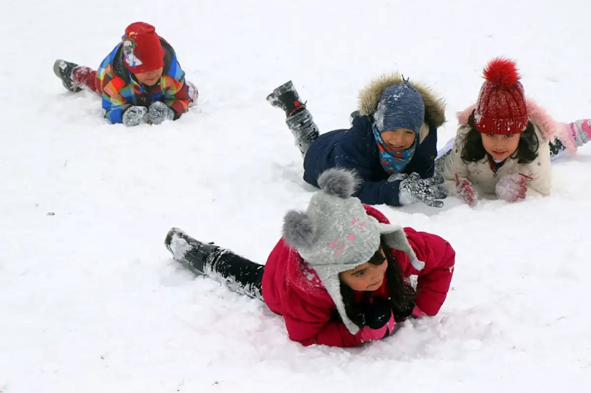 Erzincan’da Okullar Bir Gün Daha Tatil Edildi (26 Kasım Salı)