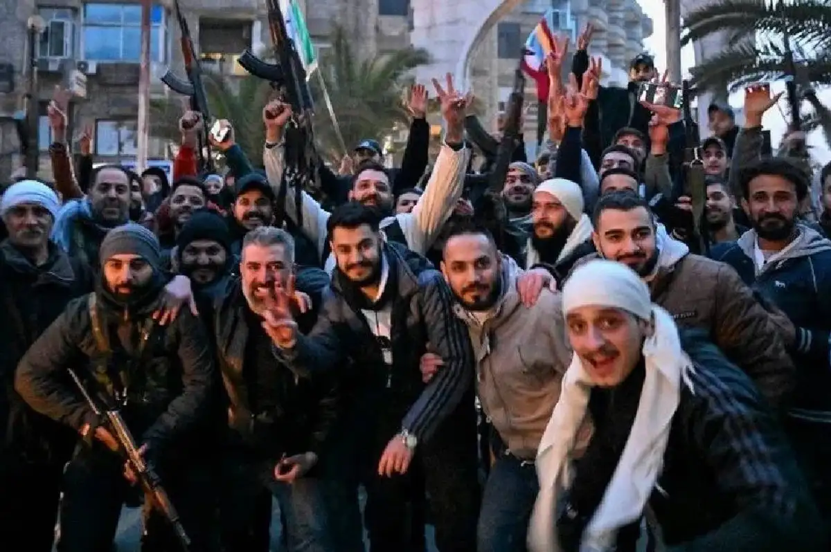 Esad Dönemi Sona Erdi! Şam'da Halk Sokaklara Döküldü