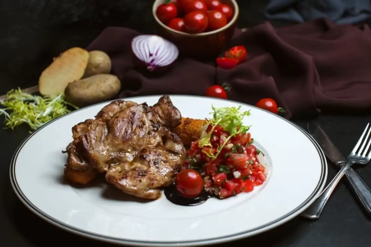 Et Yemek Güçlendirir mi? Etin Güç ve Sağlık Üzerindeki Etkileri