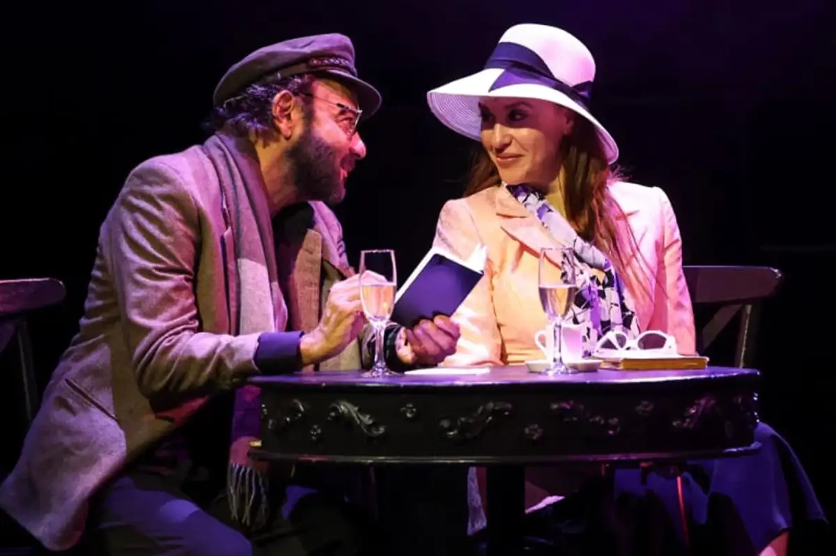 Evrim Alasya ve Kerem Alışık'tan 'Aşk Biter Mi' Performansı!