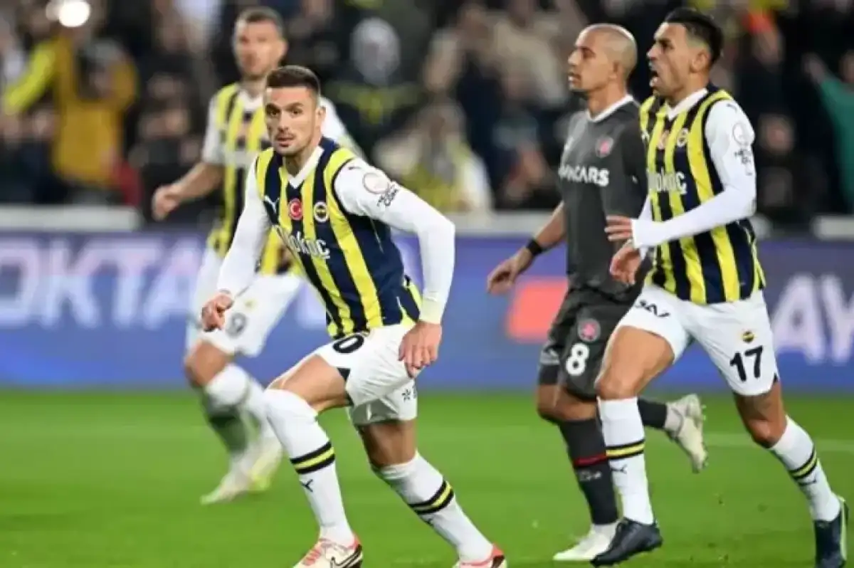 Fenerbahçe Sivasspor Maçı Ne Zaman? Fenerbahçe Sivasspor Maçı Hangi Kanalda? Fenerbahçe Sivasspor İlk 11'ler!