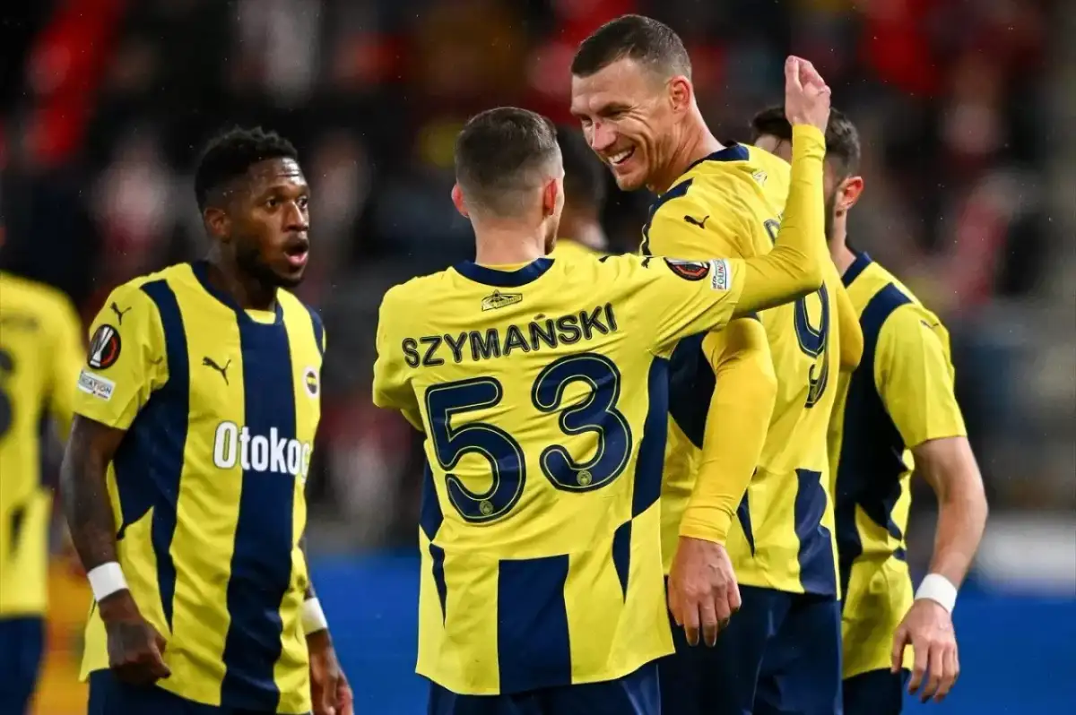 Fenerbahçe'de Edin Dzeko Yine Sahneye Çıktı: Gaziantep FK Maçında Klasını Gösterdi