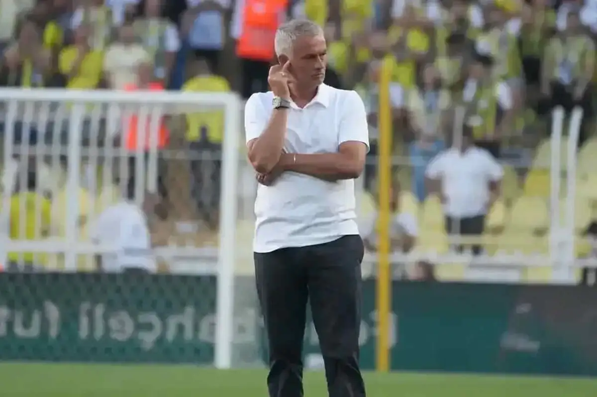 Fenerbahçe'de Gidecekler Belli Oluyor! Büyük Mali Yük Oluştu