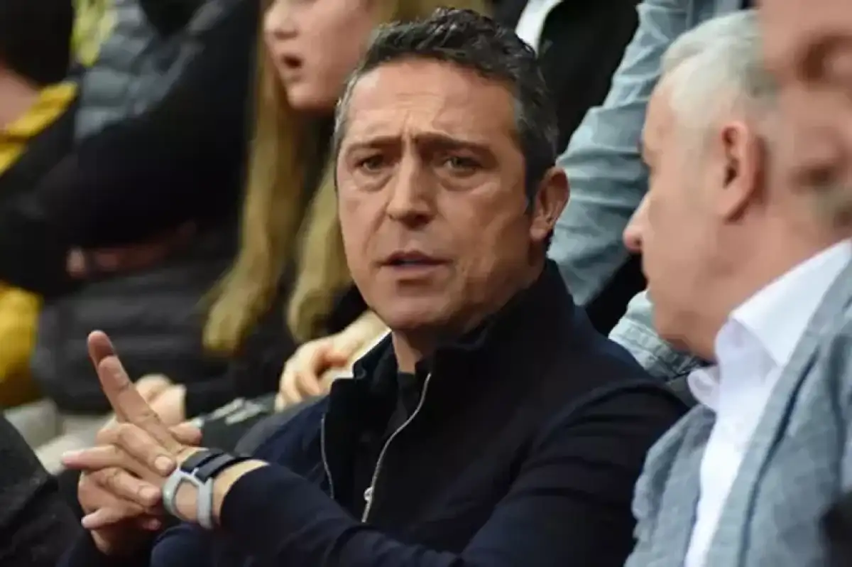 Fenerbahçeli Taraftarın 'Bizi Şampiyon Yap' Talebine Ali Koç'un Yanıtı Gündem Oldu