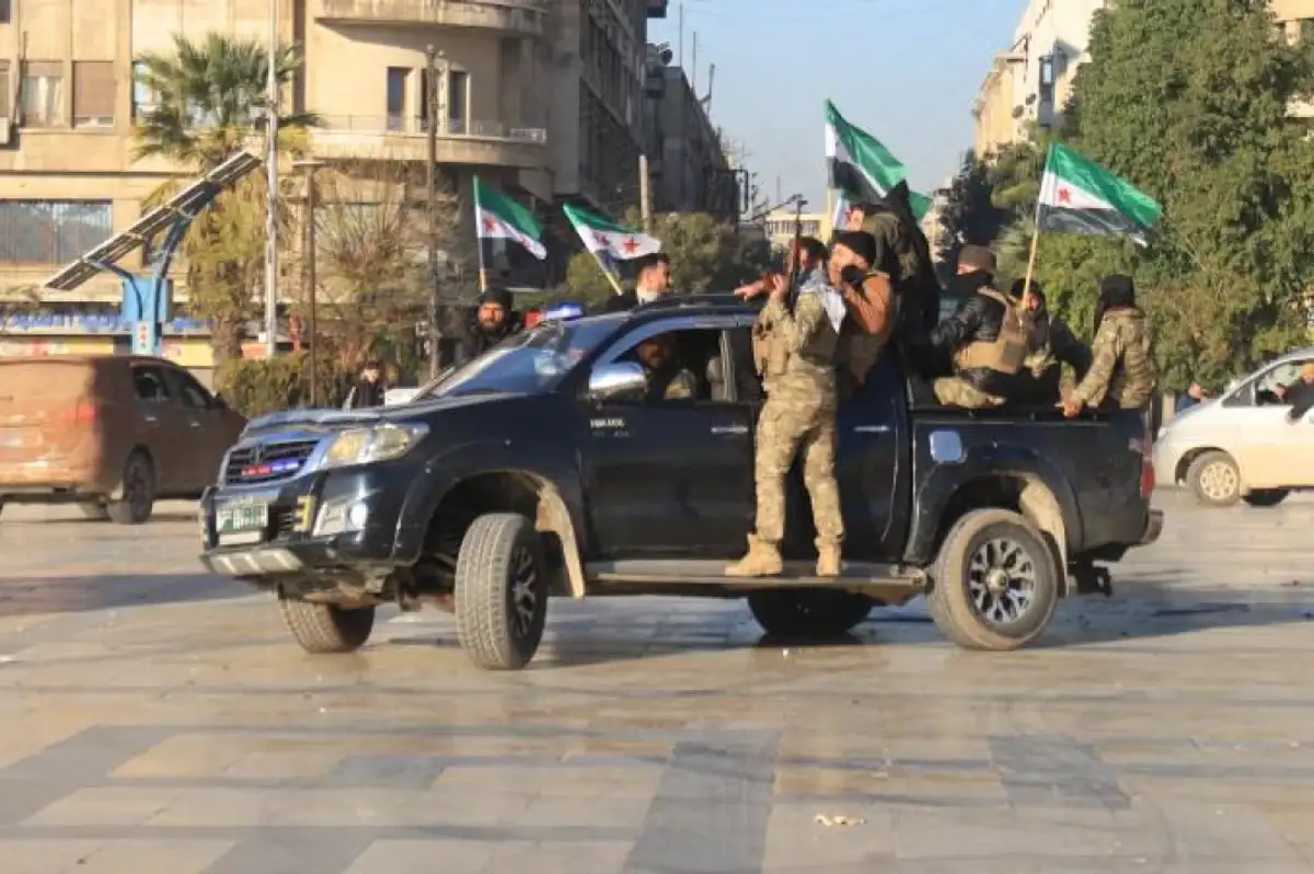 Fırat Nehri'nin Doğusundan Çekilen Esad Rejimi O Bölgeyi PKK/YPG'ye Bıraktı!