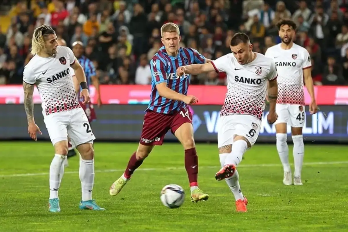 Gaziantep Trabzonspor Maçı Ne Zaman, Hangi Kanalda? Gaziantep Trabzonspor İlk 11'ler!