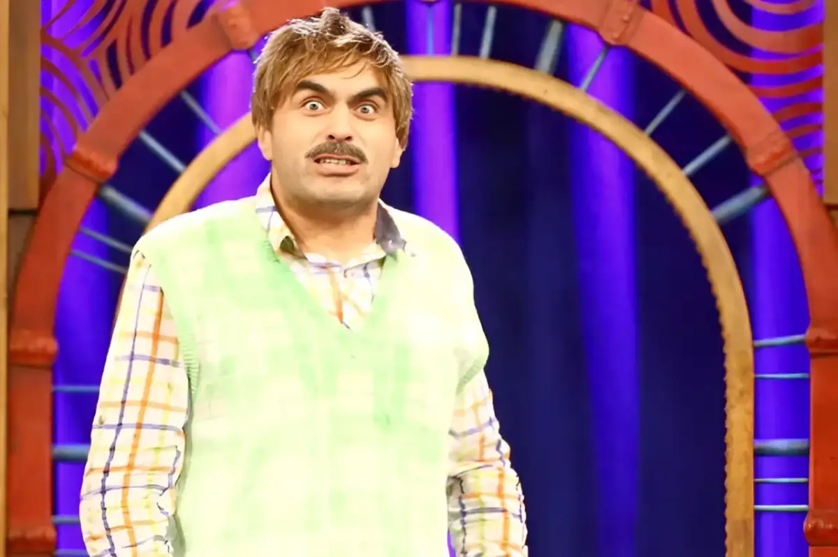 Güldür Güldür Alper Kul Neden Ayrıldı? İsmail’siz Bir Sezon! İşte Ayrılığın Perde Arkası! Alper Kul Gül Güldür Show’da Neden Yok?