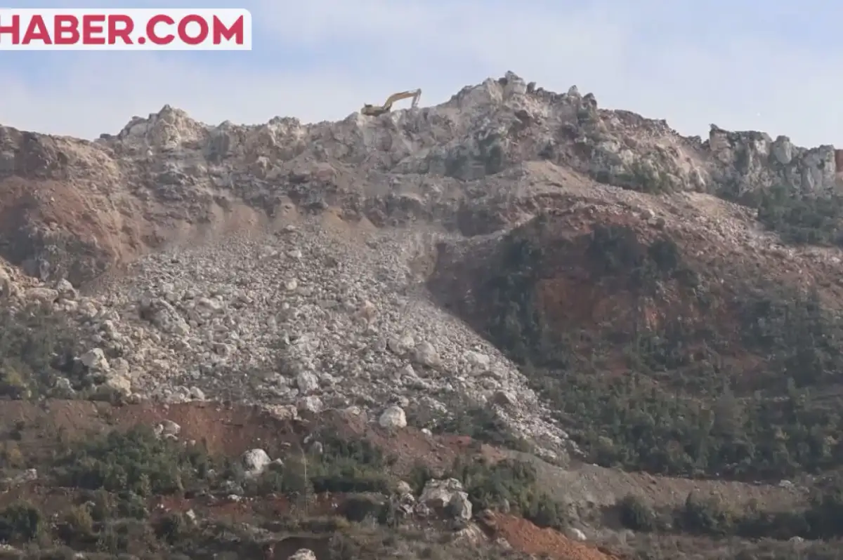 Hatay'da Taş Ocağı Kurulacak Bölgede Patlama Sesleri! Depremzedeler Korku Dolu Anlar Yaşadı