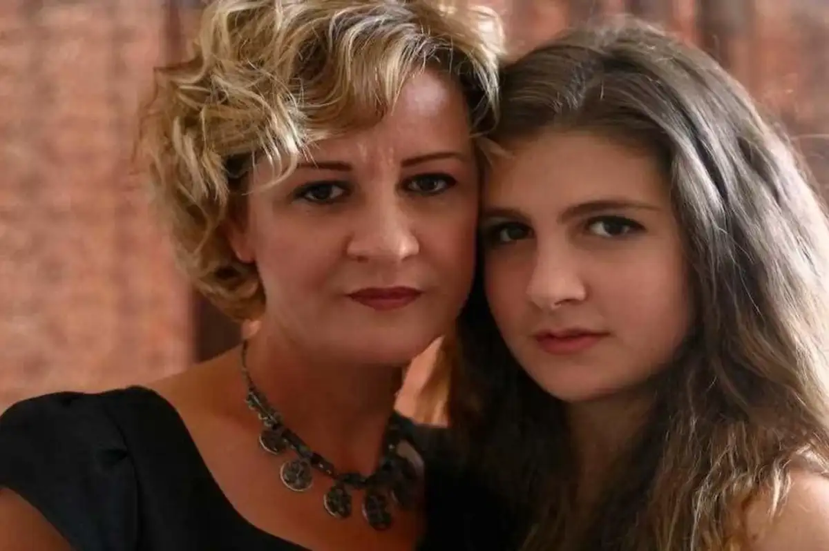 Hudutsuz Sevda Sakine Kimdir? Hülya Gülşen’in Canlandırdığı Sakine Karakteri, Hayatı ve Tüm Detaylar