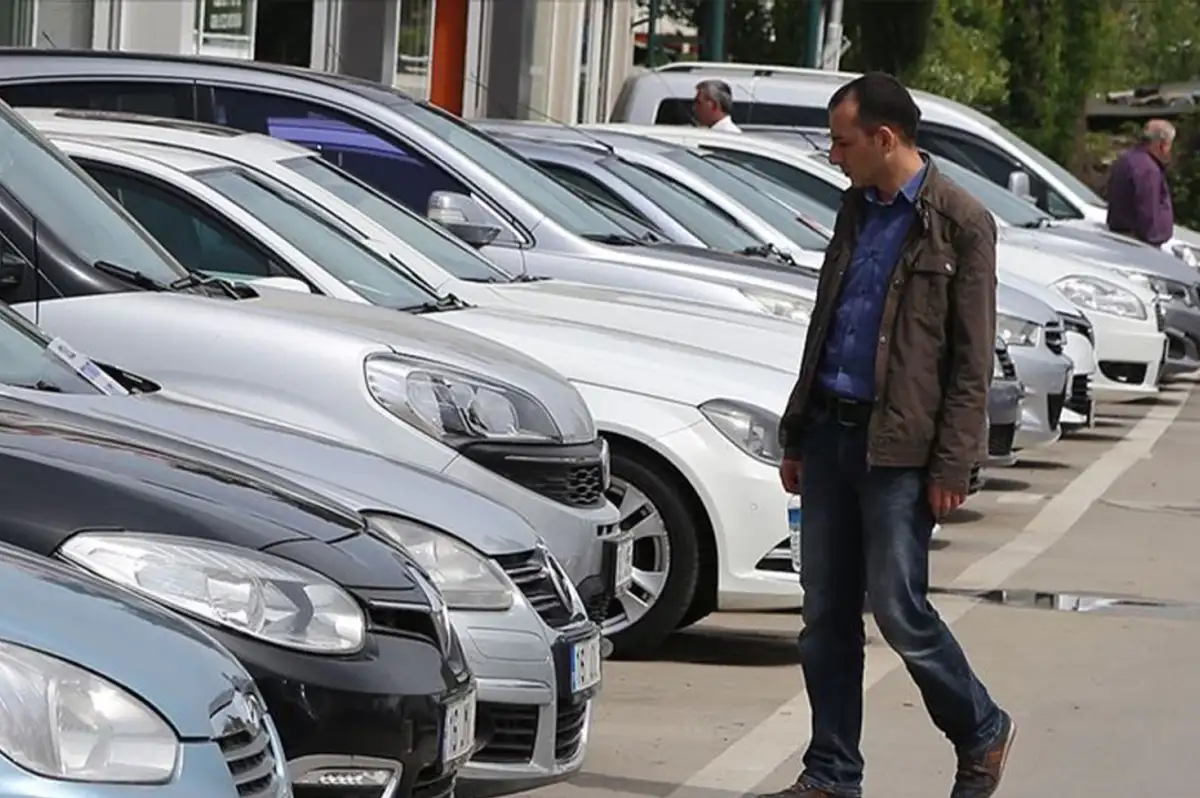 İkinci El Araçta 6 Ay-6 Bin Kilometre Şartı Uzatıldı