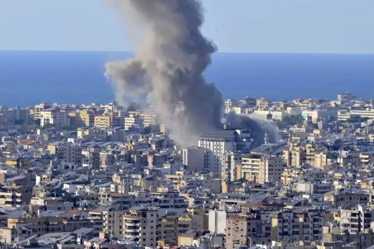 İsrail’den Beyrut’a Şok Hava Saldırısı: Yolcu Uçağı Kalkış Yaparken Havalimanı Yakını Bombalandı