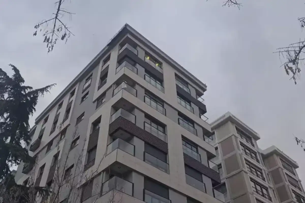 Kadıköy'de Emlakçıda Cinayet: Alacaklısını Öldürüp İntihar Etti