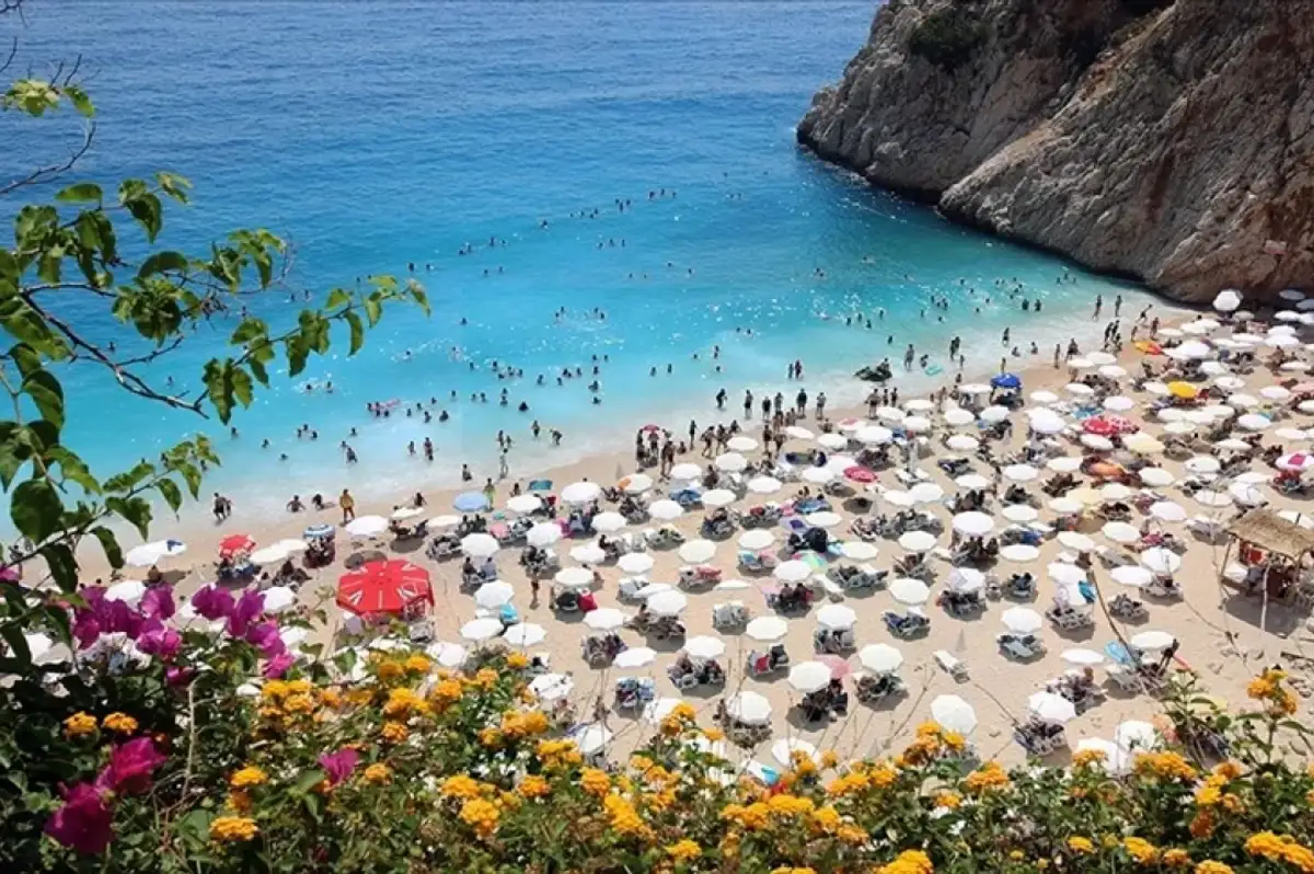 Kasım Ayı Sonunda 50 Milyon Yabancı Turist Barajı Aşıldı