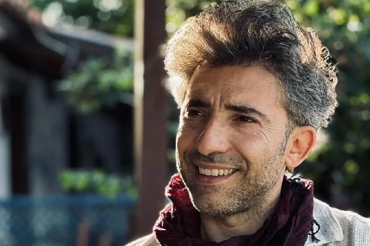Kızıl Goncalar Naim Kimdir? Dizi Karakterinin Derinlikleri ve Mert Turak’ın Performansı