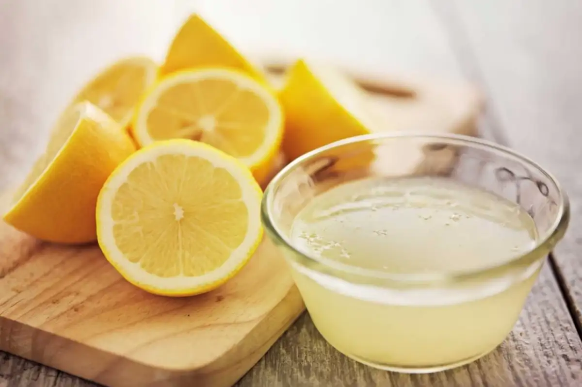 Limonlu Suyun Mide Rahatsızlıklarına Etkisi - Limon suyu gaz sıkışmasına iyi gelir mi?