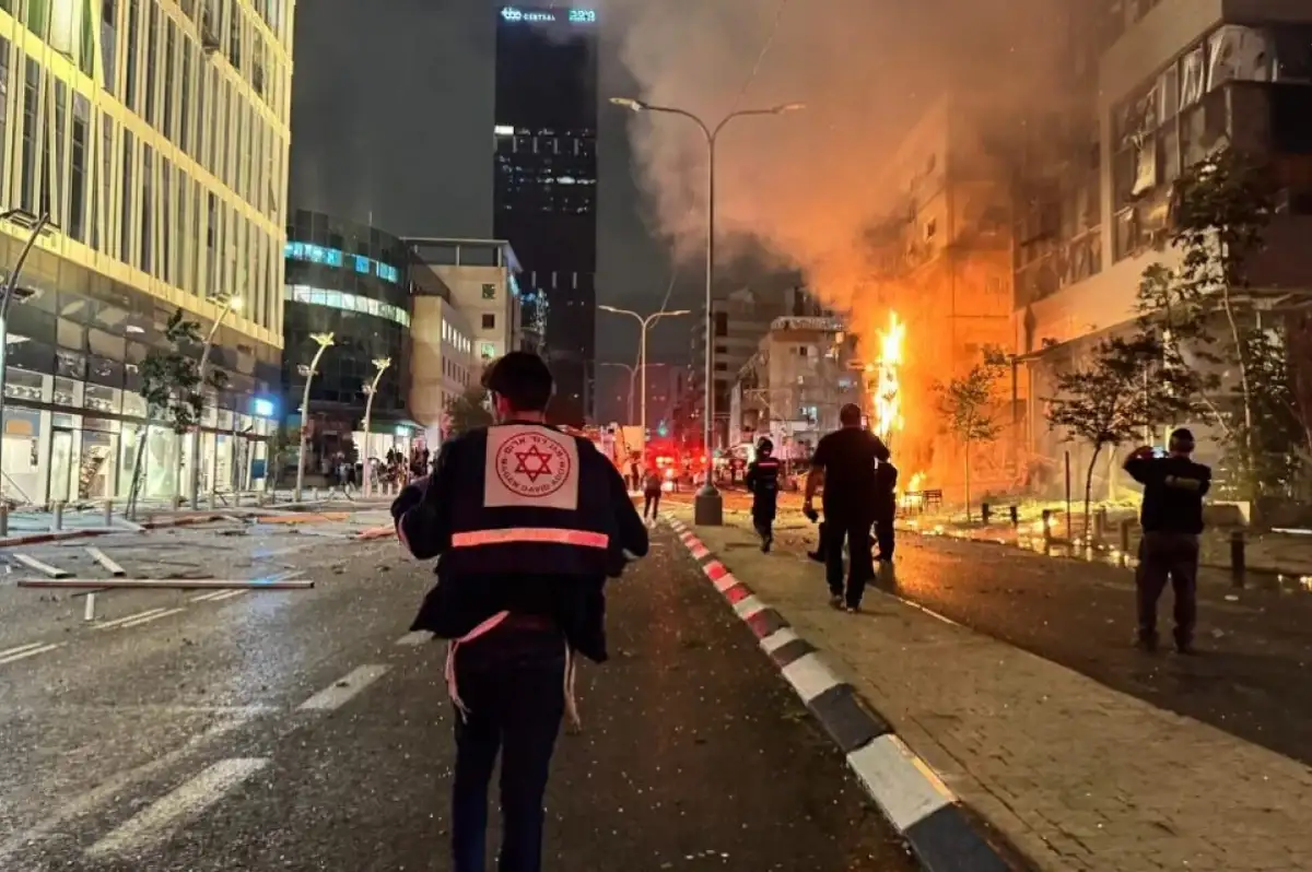 Lübnan, Tel Aviv'i Vurdu: Çok Sayıda Yaralı Var