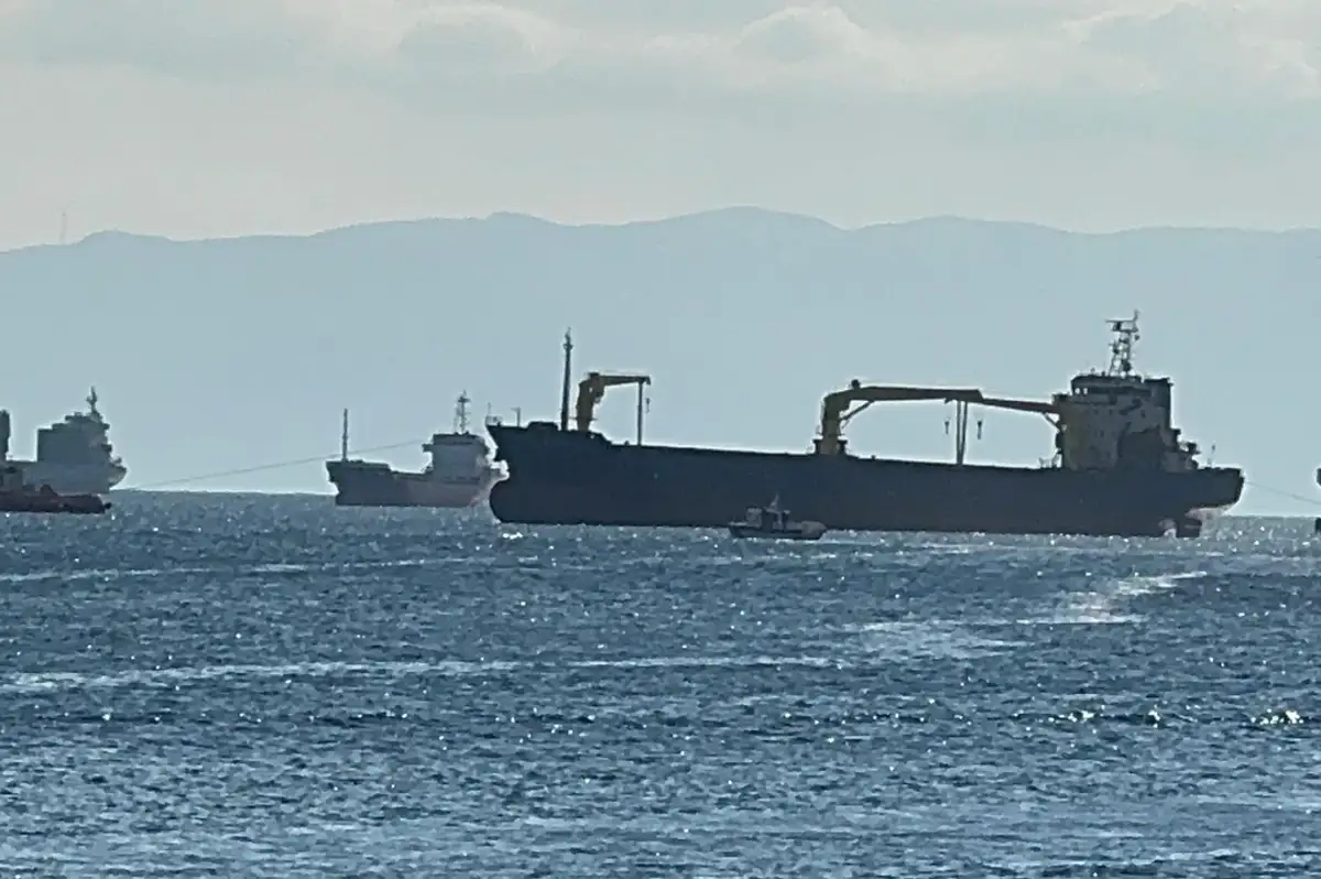 Marmara Denizi'nde Kargo Gemisinde Yangın: 2 Mürettebat Hayatını Kaybetti!