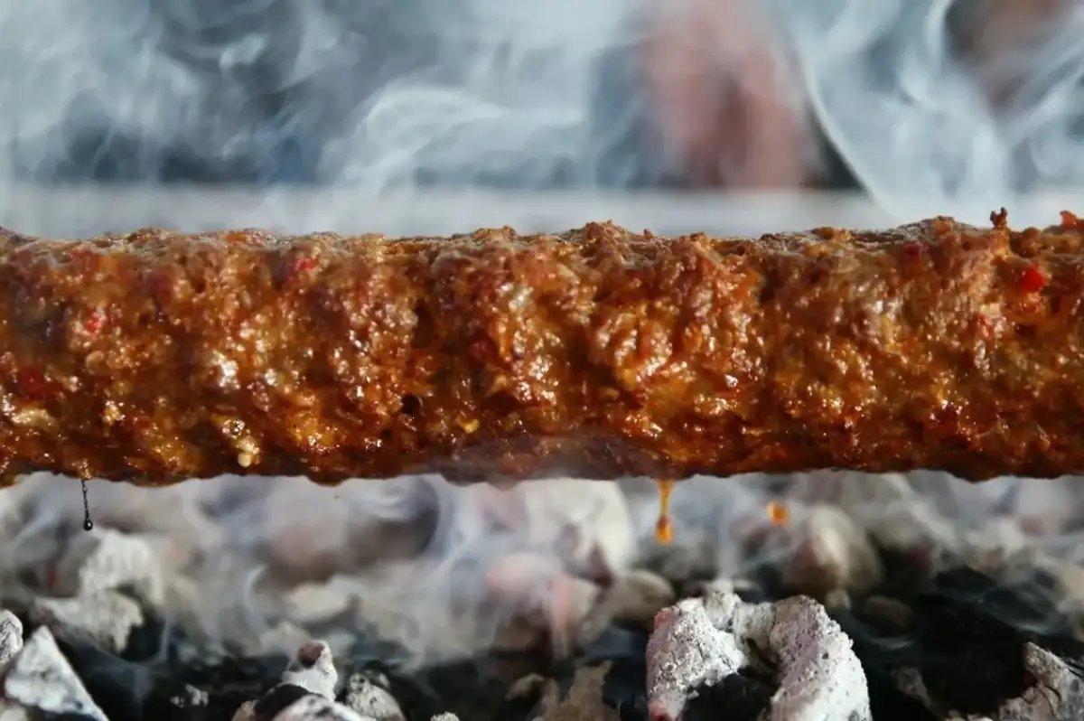 MasterChef Adana Kebap Tarifi: Adana Kebap Nasıl Yapılır, Püf Noktası Nedir?