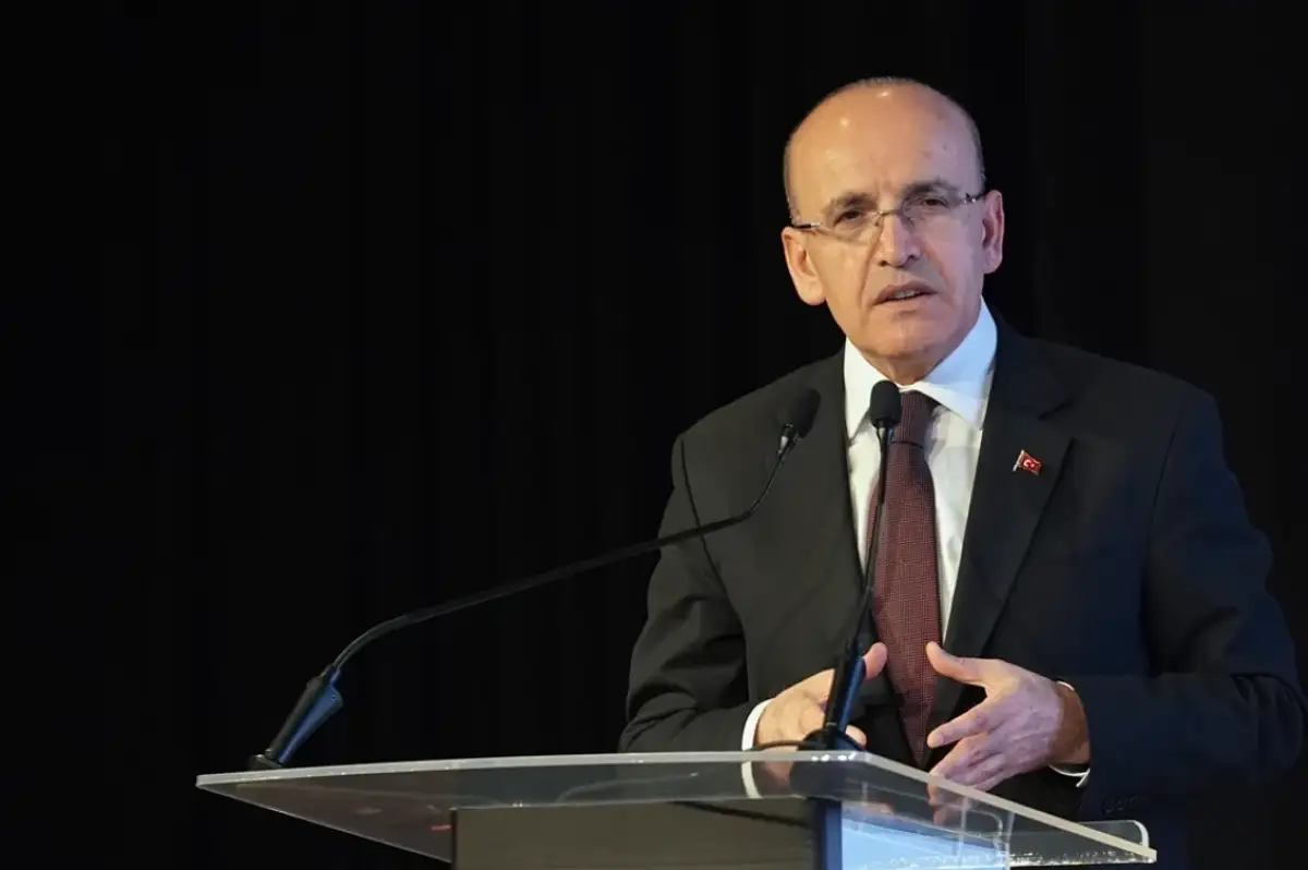 Mehmet Şimşek’in Asgari Ücret Yorumu Dikkat Çekti: Güney Afrika, Endonezya, Hindistan Gibi Ülkeleri Örnek Verdi!