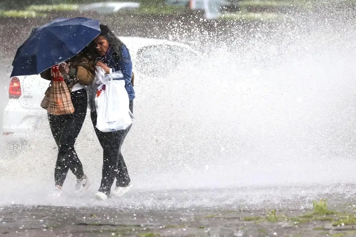 Meteoroloji'den 6 İle Kuvvetli Sağanak Uyarısı