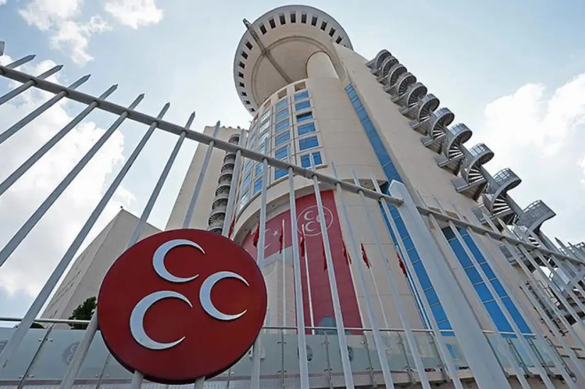 MHP 3 Milletvekilinin İstifasını İstedi