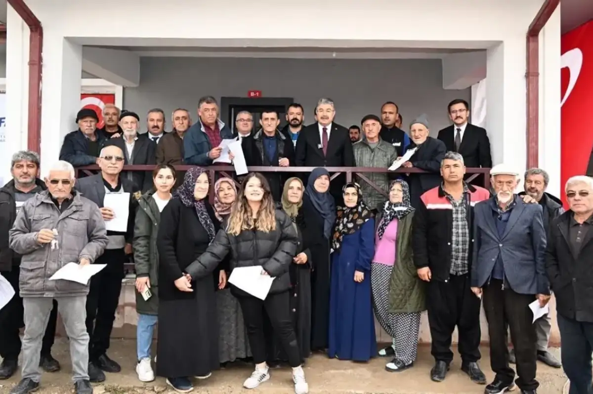 Osmaniye'de 264 Köy Konutu Depremzedelere Teslim Edildi