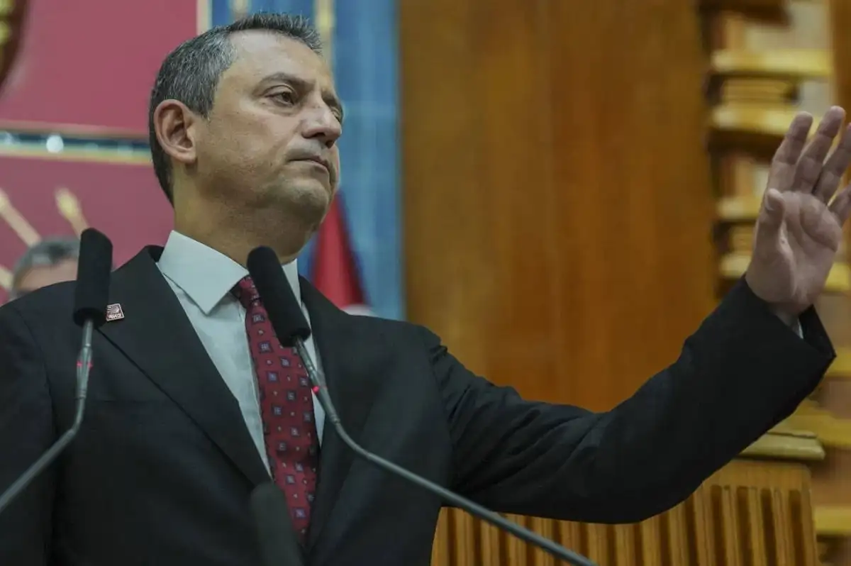 Özgür Özel: "Başıboş Sokak Köpekleri Yasasını Uygulamadık, Uygulamayacağız"