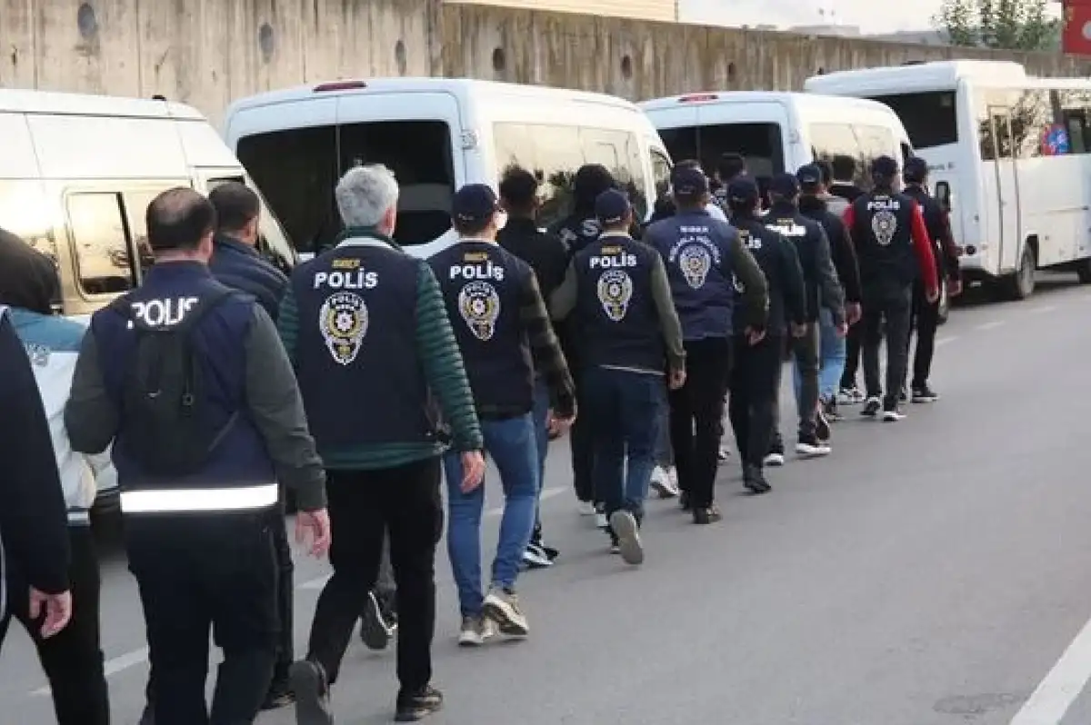 'Sahte' Bungalov İlanı ile Dolandırıcılık Yapan Çeteye 14 İlde Operasyon: 38 Tutuklama