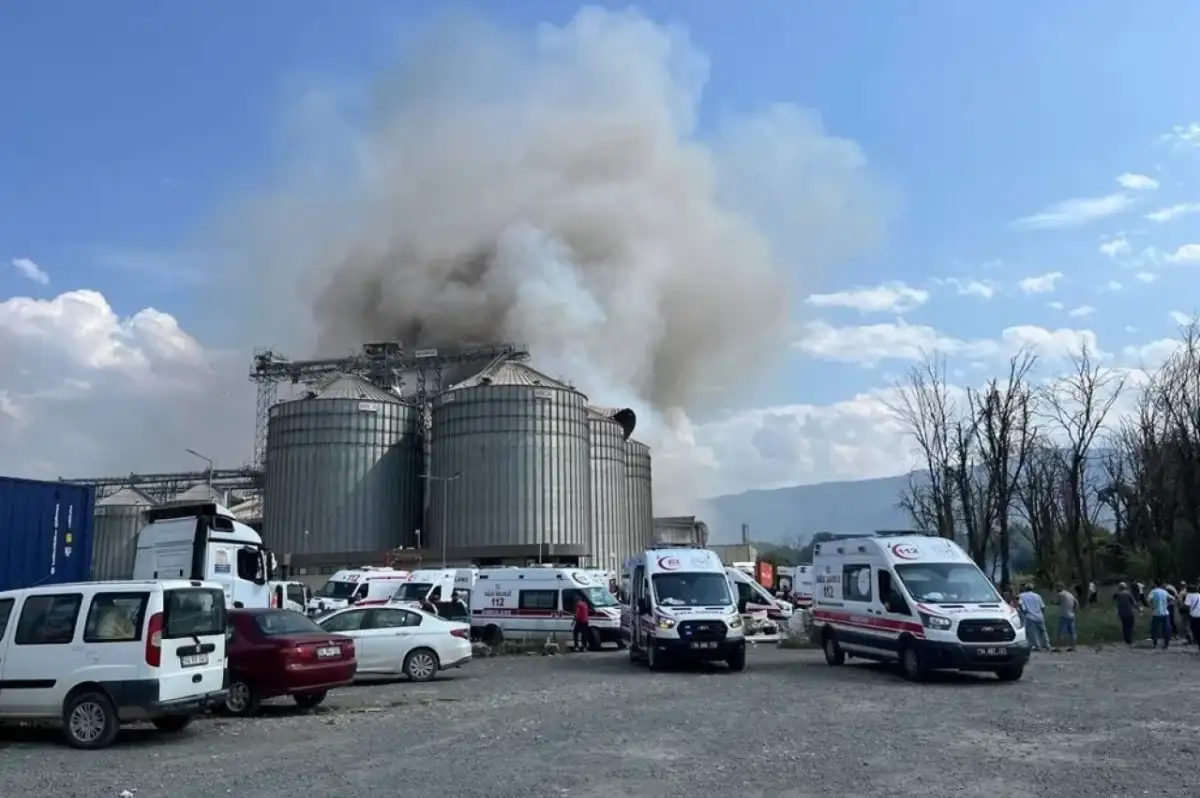 Sakarya'da Fabrikada Patlama: 21 Kişi Yaralandı